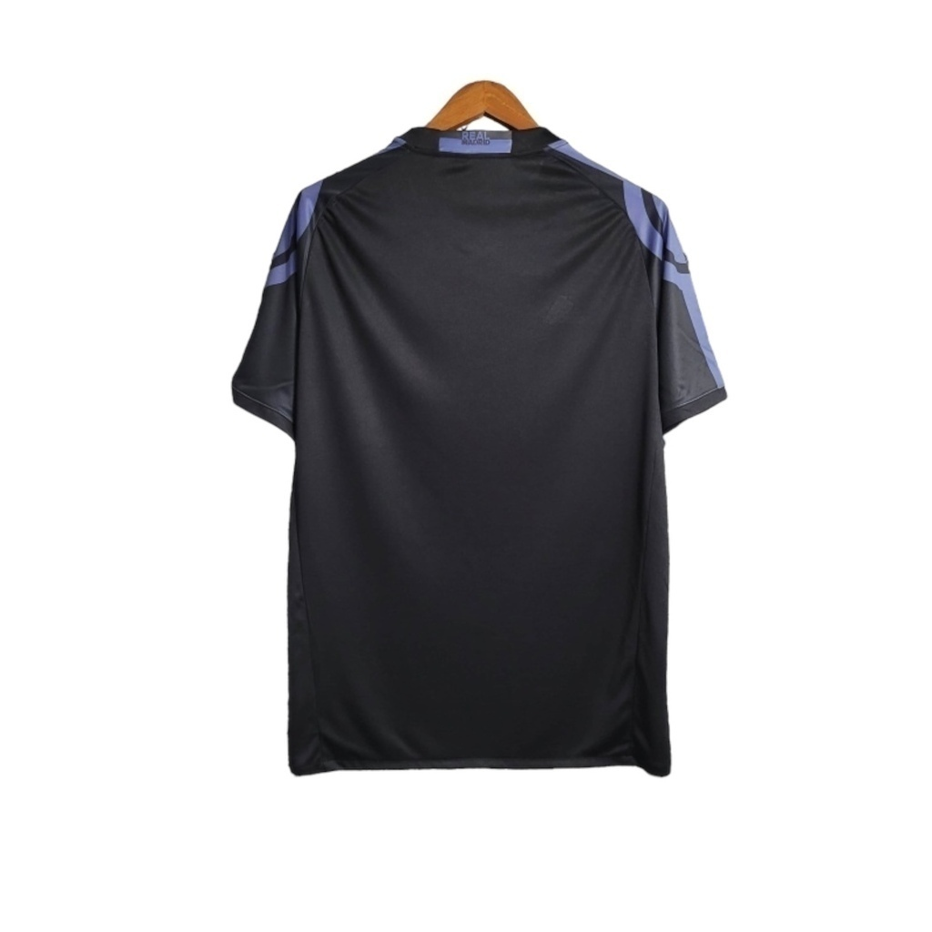 Camisa Real Madrid II 2016/2017 - Retrô Adidas - Preta com detalhes em roxo
