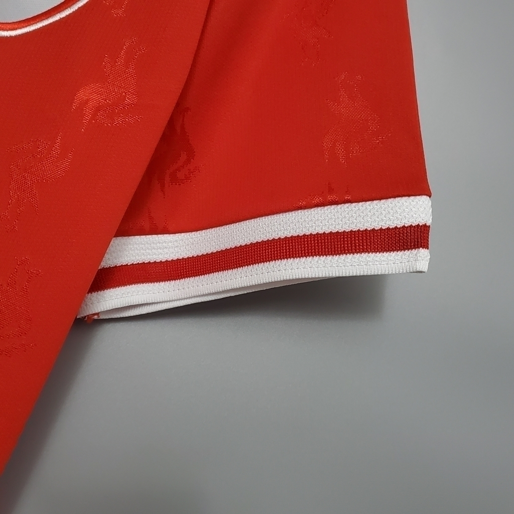 Camisa Liverpool I 1996/1997 - Retrô Reebok - Vermelha com detalhes em branco