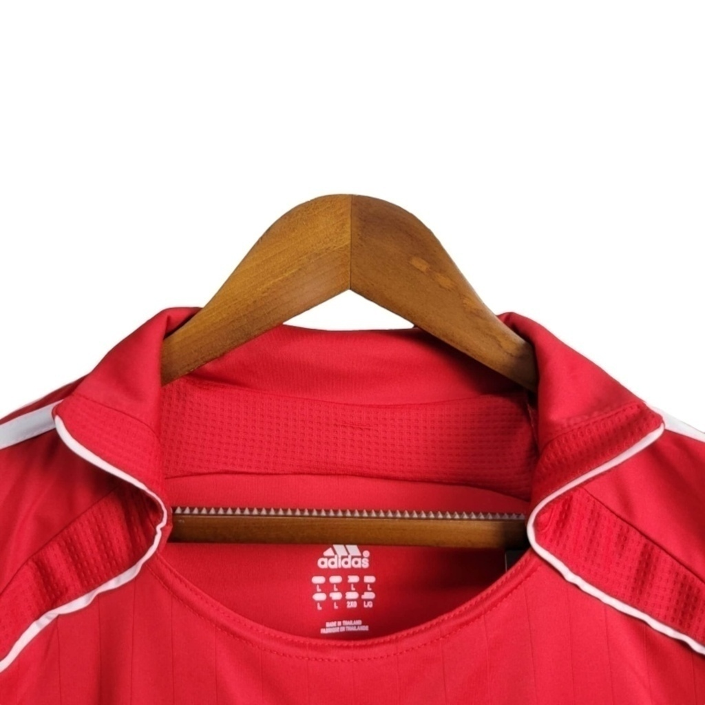 Camisa Liverpool I 2006/2007 - Retrô Adidas - Vermelha com detalhes em branco