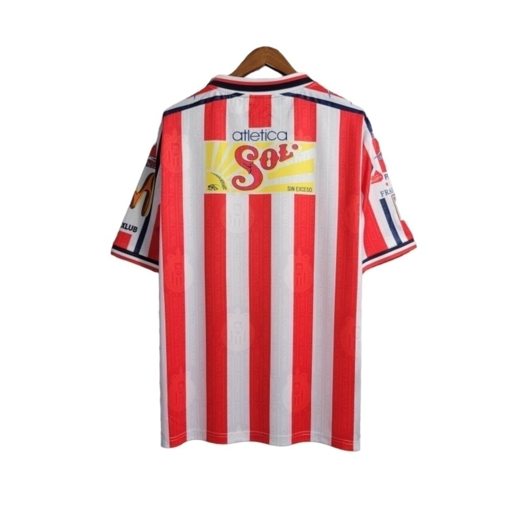 Camisa Chivas Guadalajara I 2006/2007 - Retrô Atlética - Branca com detalhes em vermelho e azul com todos os patrocínios