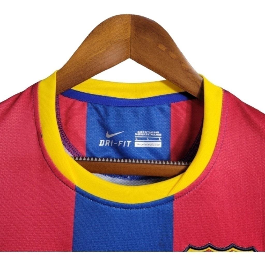 Camisa Barcelona I 2010/2011 - Retrô Nike - Azul e vermelha com detalhes em amarelo