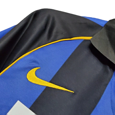 Camisa Inter de Milão I 2001/2002 - Retrô Nike - Azul e preta