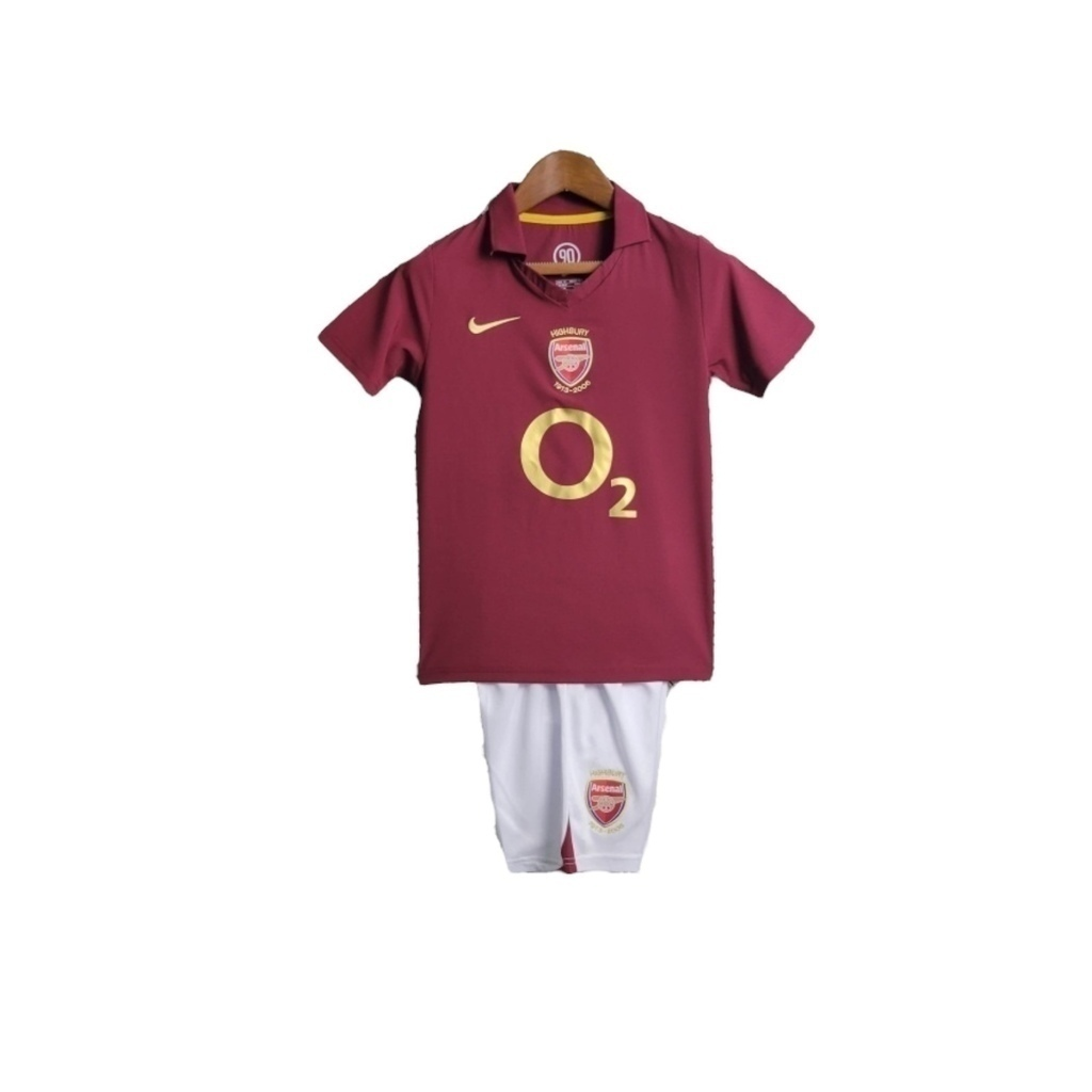Conjunto Infantil Arsenal I 2005/2006 - Retrô Nike - Vinho com detalhes em amarelo