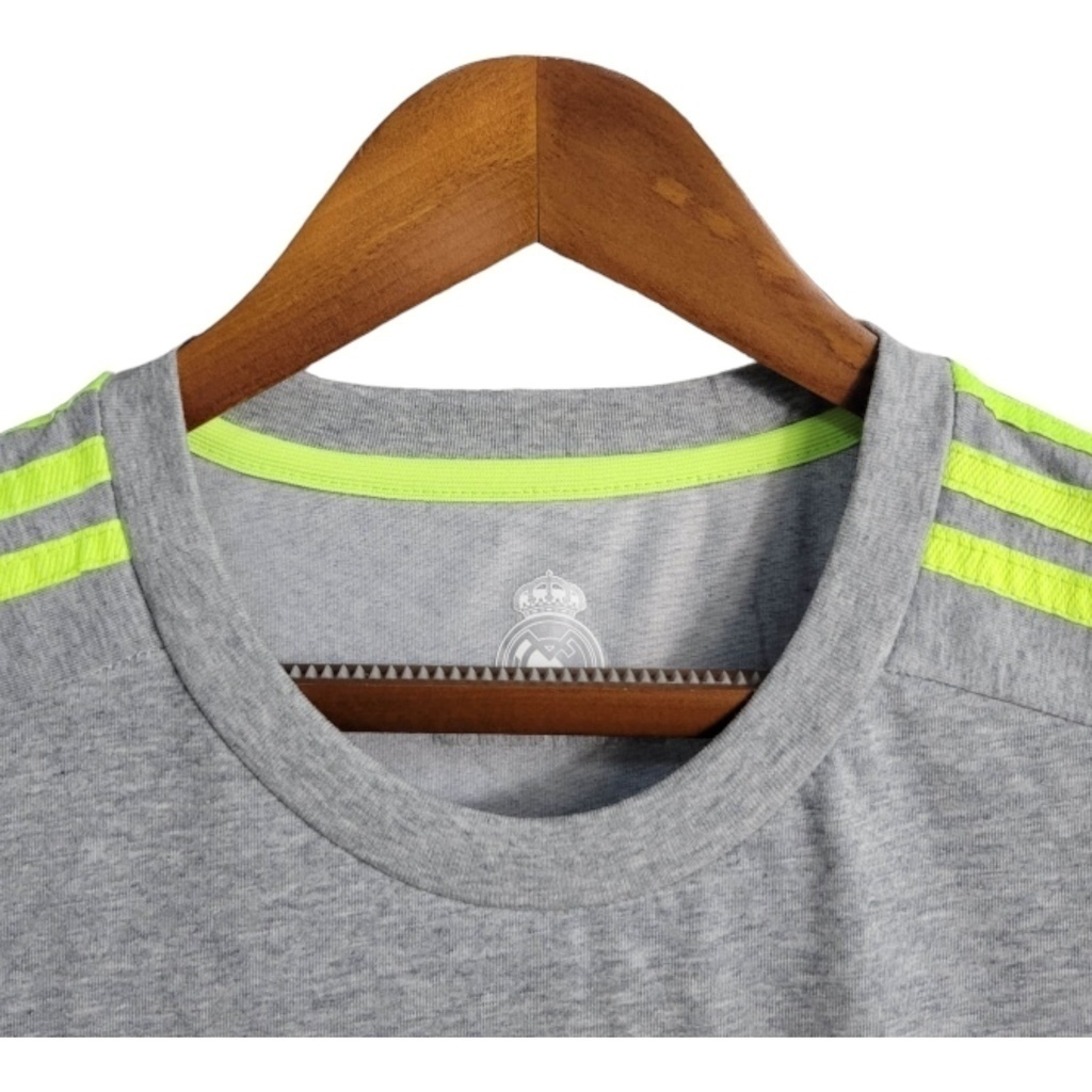 Camisa Real Madrid II 2015/2016 - Retrô Adidas - Cinza com detalhes em verde limão