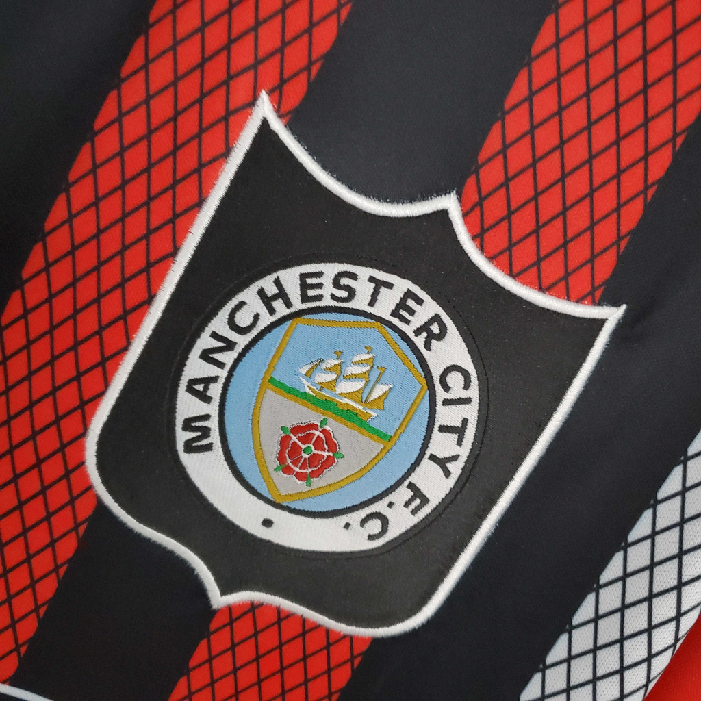 Camisa Manchester City 1994/1996 - Retrô Umbro - Vermelha e Preta