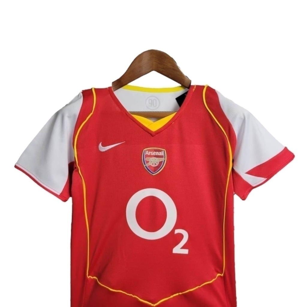Conjunto Infantil Arsenal I 2004/2005 - Retrô Nike - Vermelho com detalhes em branco e amarelo
