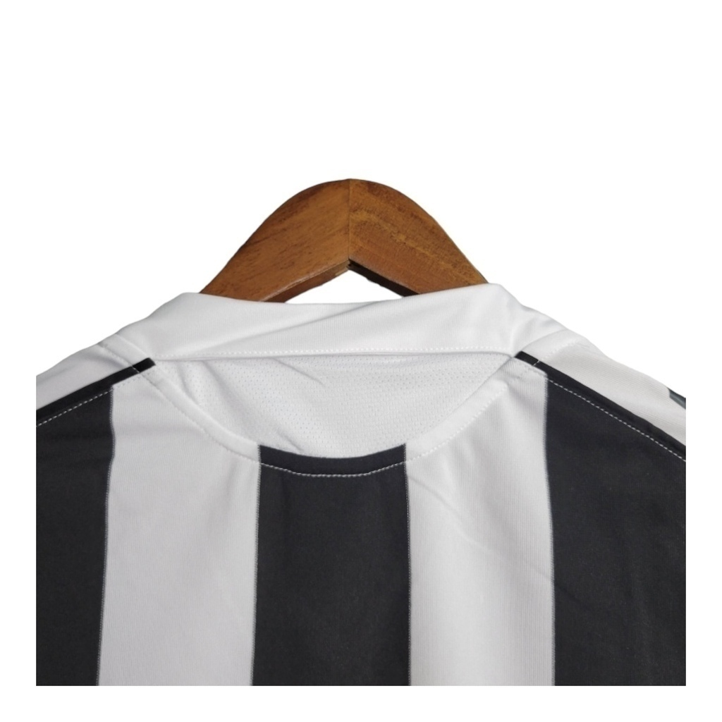 Camisa Newcastle 2004/2006 - Retrô Adidas - Branca com listras pretas