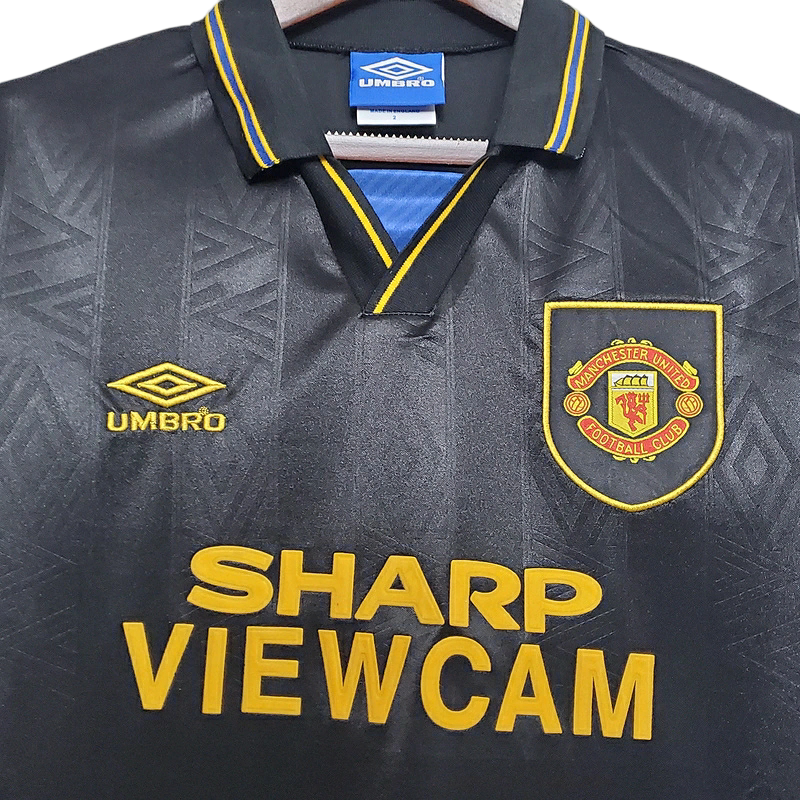 Camisa Manchester United 1993/1995 - Retrô Umbro - Preta