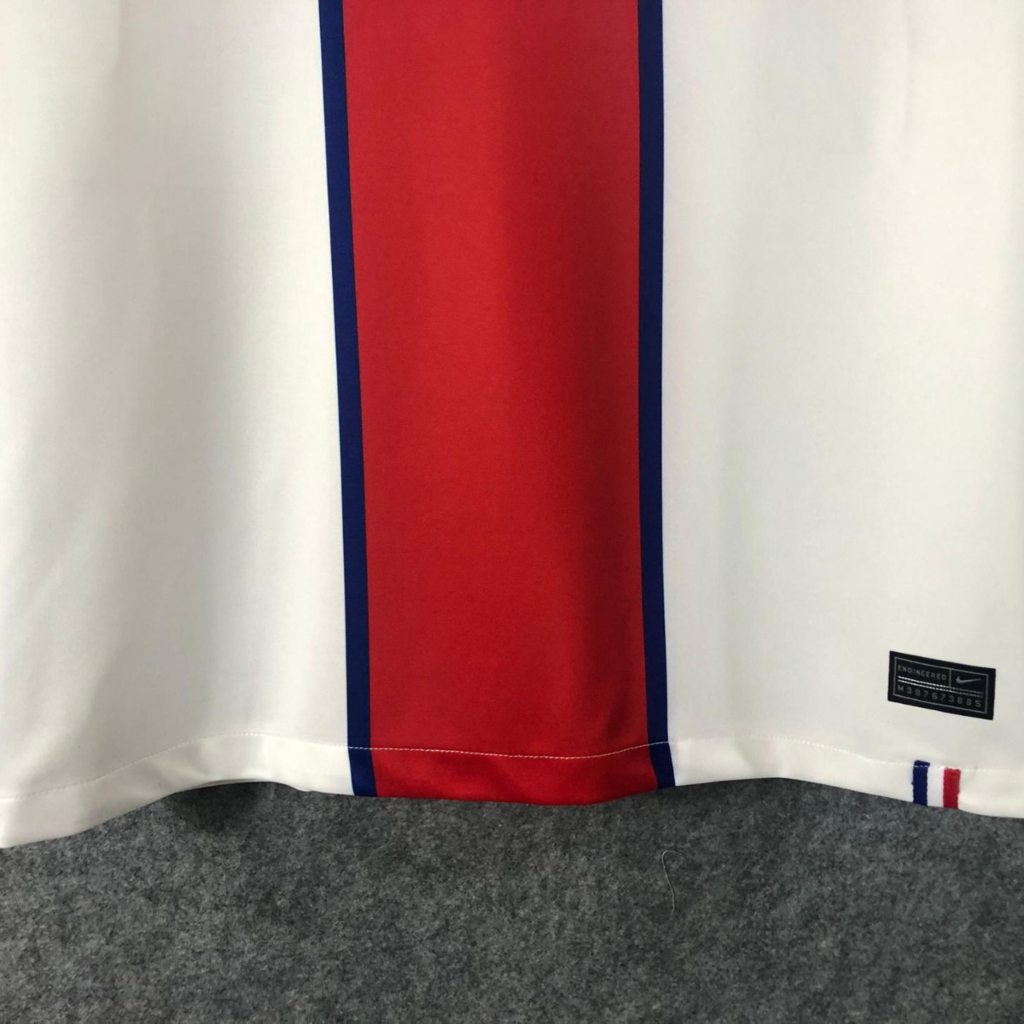 Camisa Paris Saint-Germain II 2020/2021 - Retrô Nike - Branca