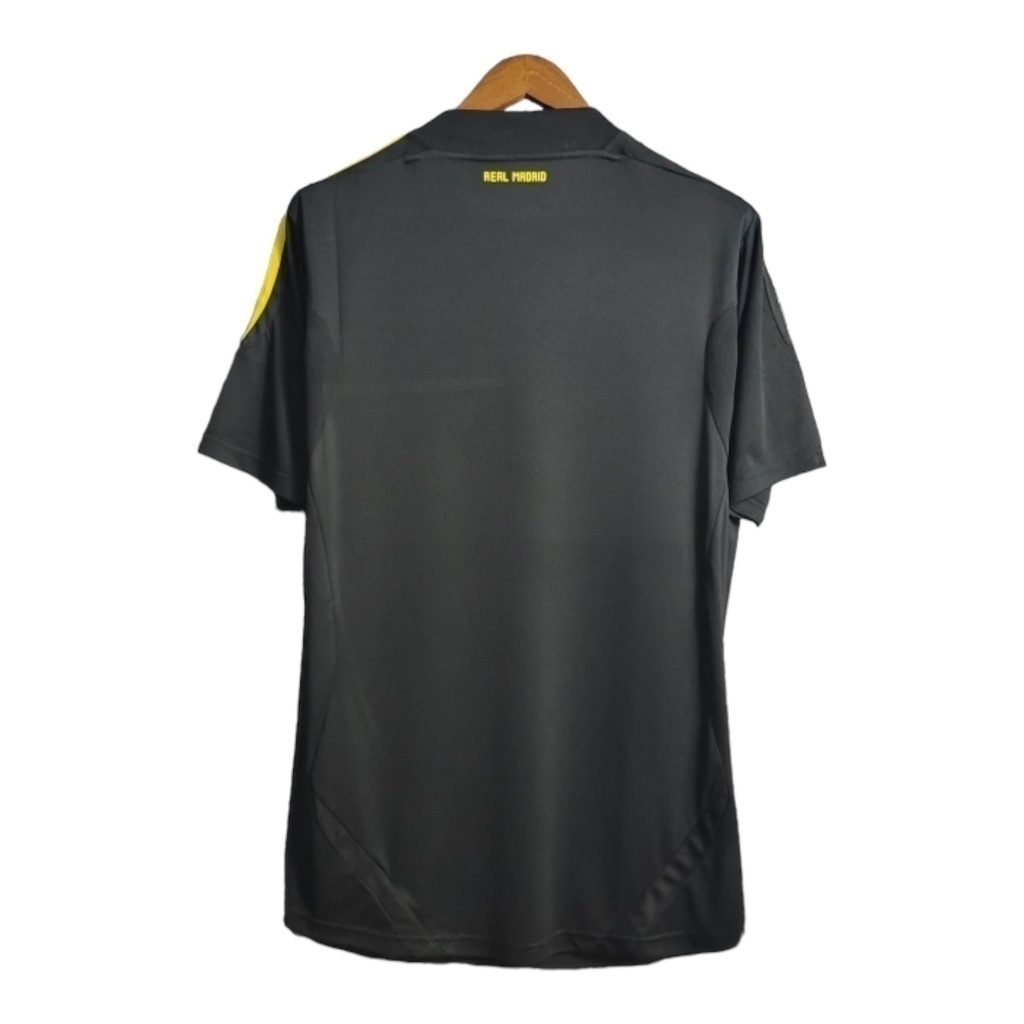 Camisa Real Madrid Goleiro 2011/2012 - Retrô Adidas - Preta com detalhes em amarelo