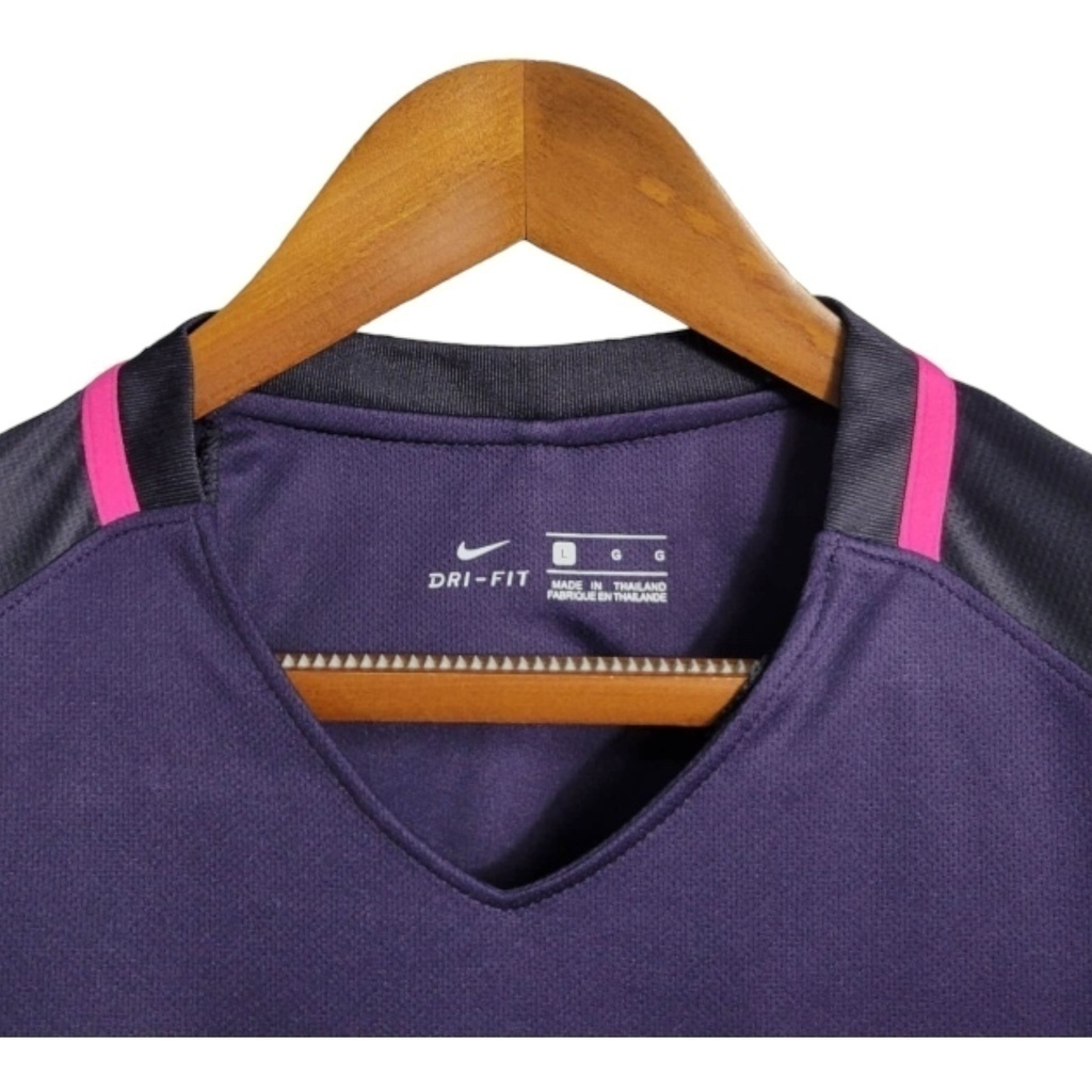 Camisa Barcelona 2016/2017 Manga Longa - Retrô Nike - Roxa com detalhes em rosa