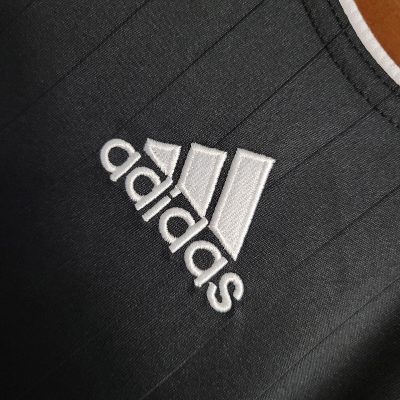 Camisa Real Madrid 2006/2007 Manga Longa - Retrô Adidas - Preta com detalhes em branco