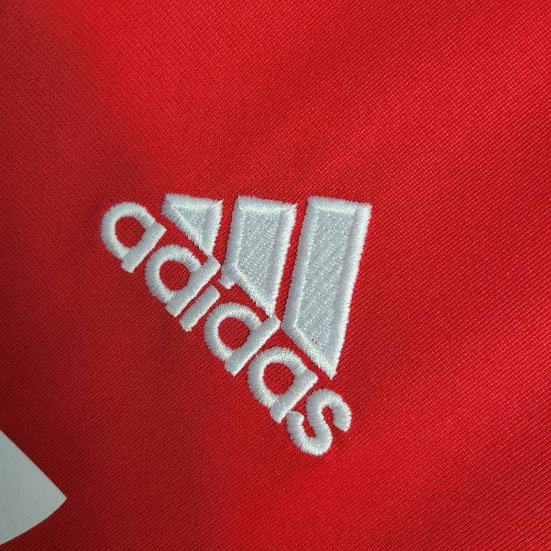 Camisa Real Madrid II 2011/2012 - Retrô Adidas - Vermelha com detalhes em branco