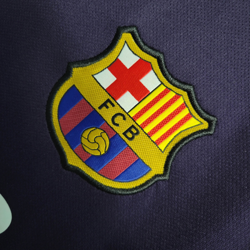 Camisa Barcelona II 2016/2017 - Retrô Nike - Roxa com detalhes em rosa