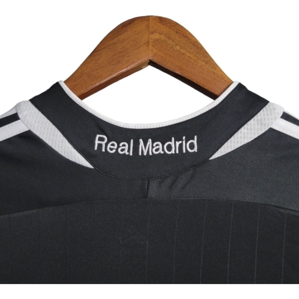 Camisa Real Madrid 2006/2007 Manga Longa - Retrô Adidas - Preta com detalhes em branco