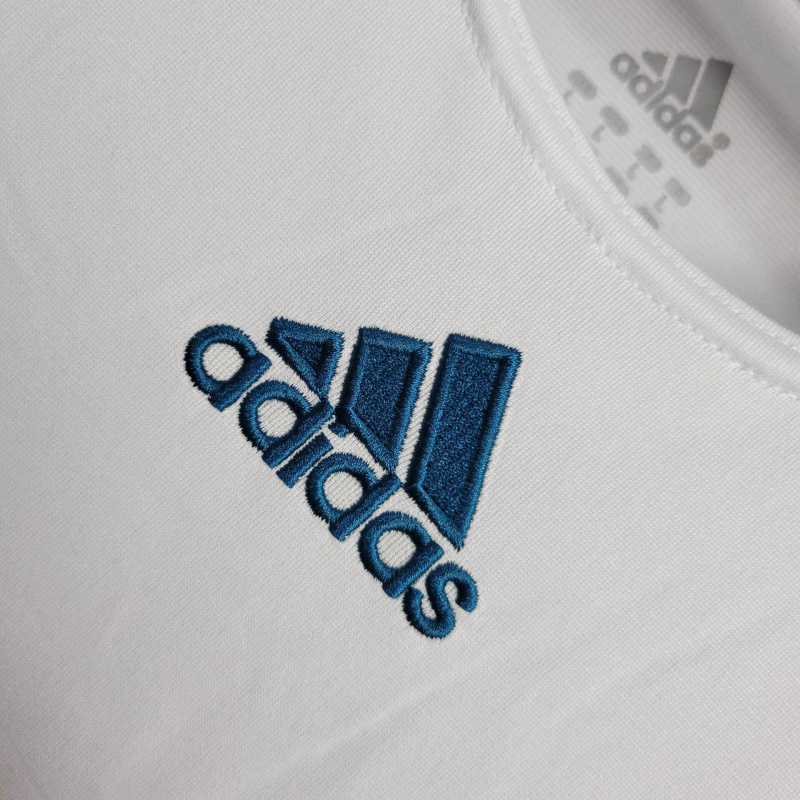 Camisa Liverpool II 2006/2007 Manga Longa - Retrô Adidas - Branca com detalhes em azul e com patrocínio