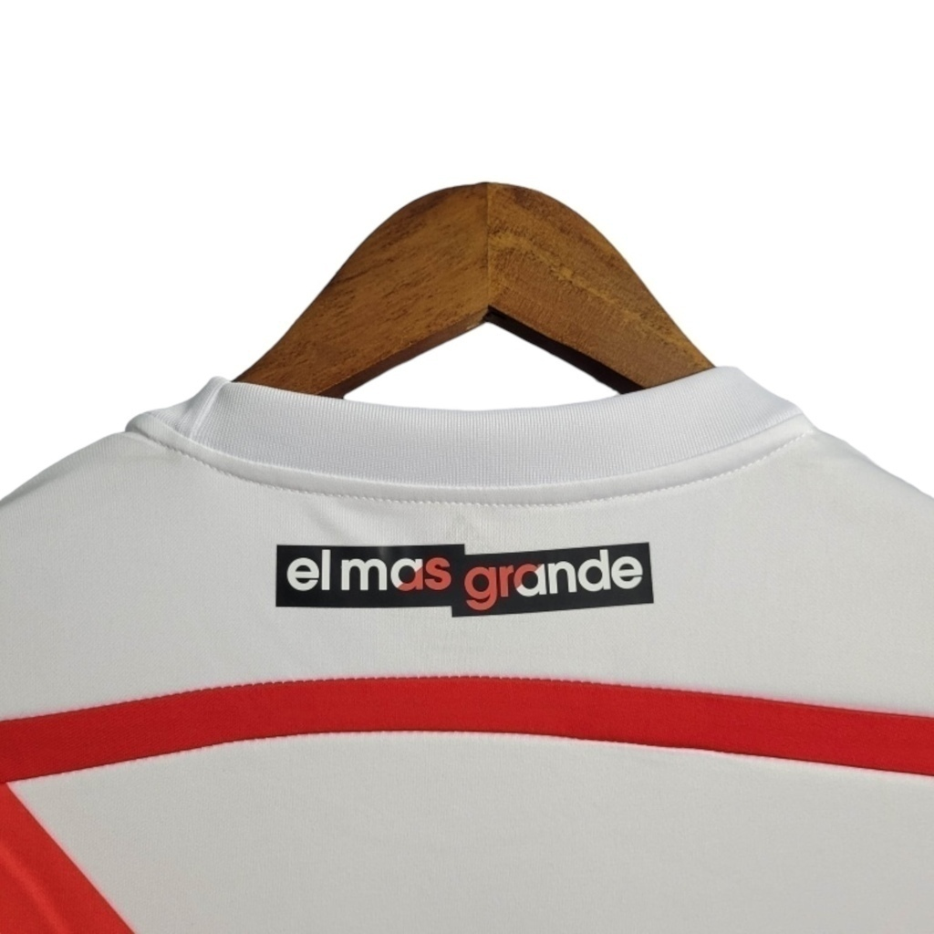 Camisa River Plate I 2015/2016 - Retrô Adidas - Branca com detalhes em vermelho
