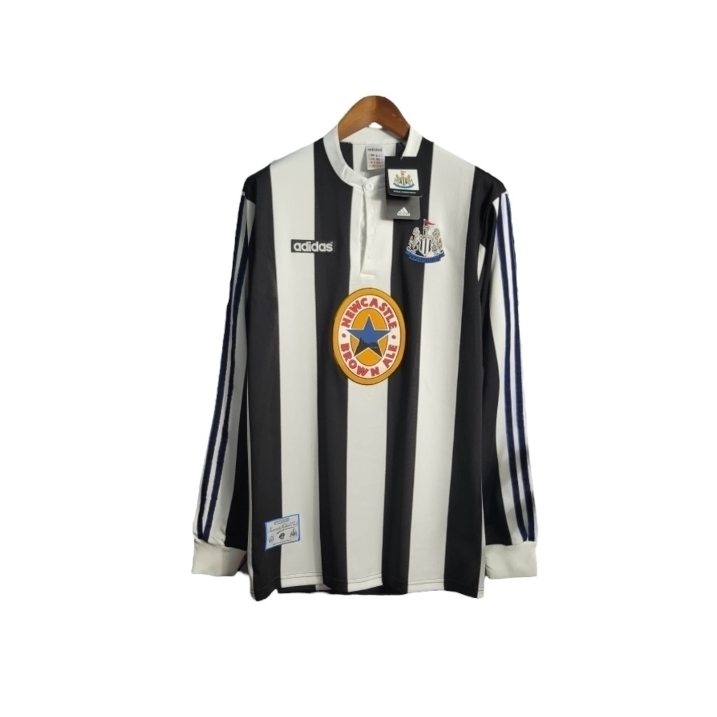 Camisa Newcastle 1997/1999 I Manga Longa - Retrô Adidas - Branca com listras pretas e detalhes em azul