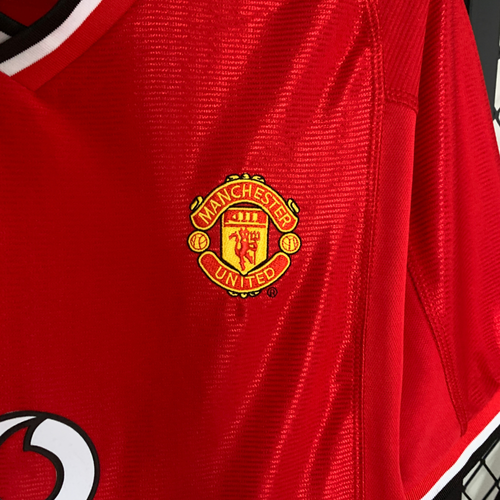 Camisa Manchester United 2003/2004 - Retrô Umbro - Vermelha